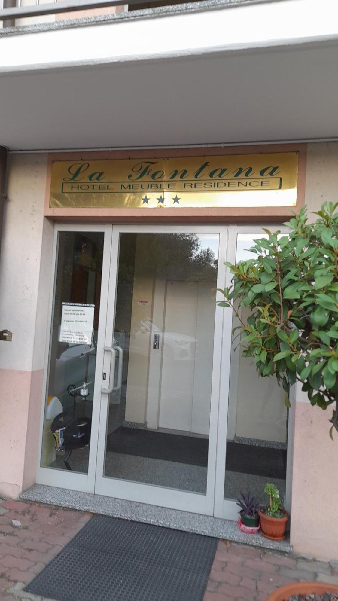 Hotel Residence La Fontana Mariano Comense Exteriör bild